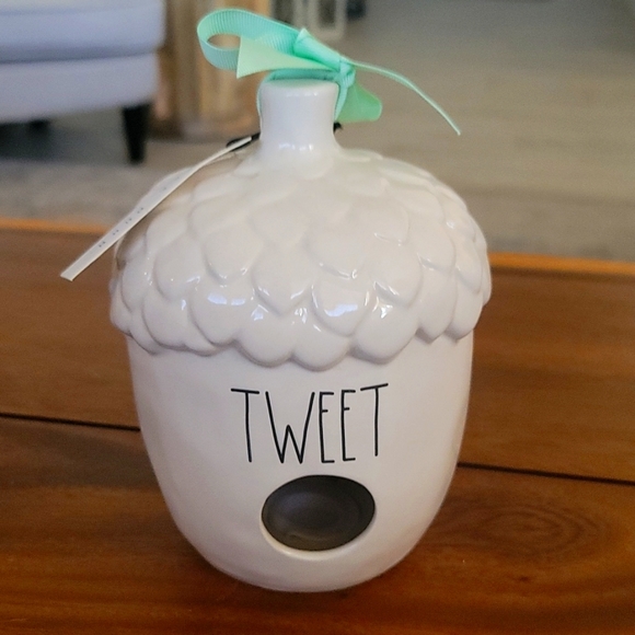 Rae Dunn Tweet Acorn Bird House - Picture 1 of 3
